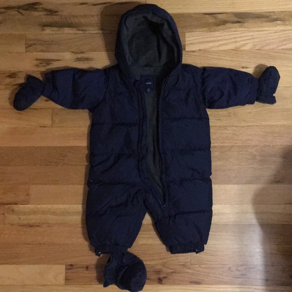0-6 Baby GAP Snowsuit